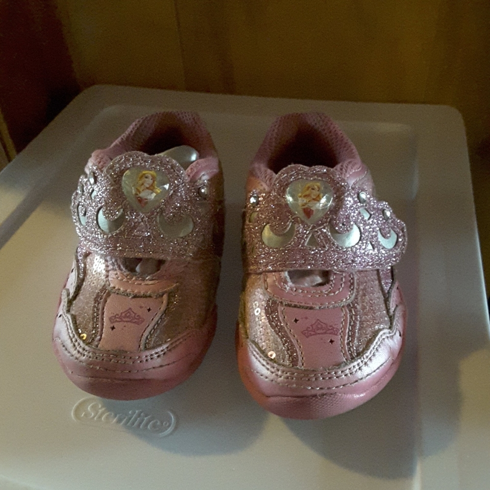 Disney Princess sneakers 6 medium